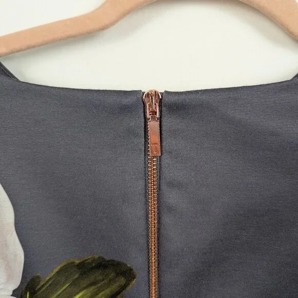 Ted Baker | Gray Floral Belted Sheath Midi Dress Size 4 - Picture 7 of 13